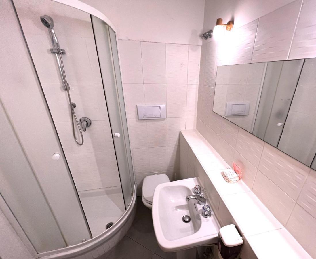 Booking Inn Settembre 95 Рим Экстерьер фото