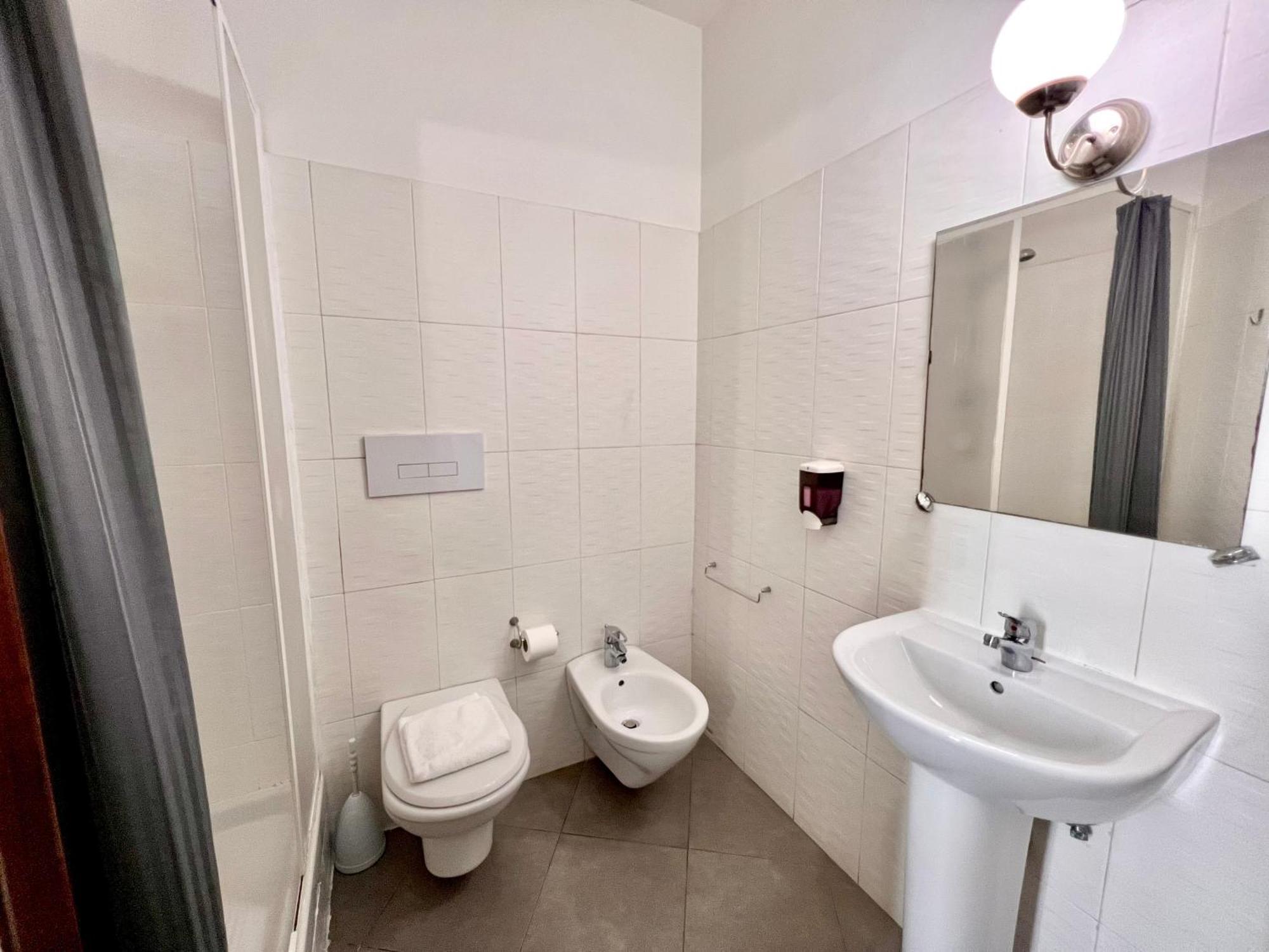Booking Inn Settembre 95 Рим Экстерьер фото